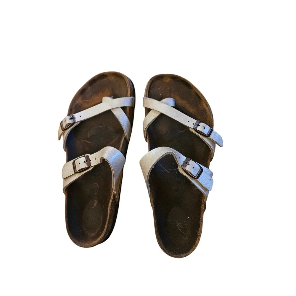 Birkenstock Beige‎ Leather Sandals | Criss-Cross Buckle | Women's Size 8